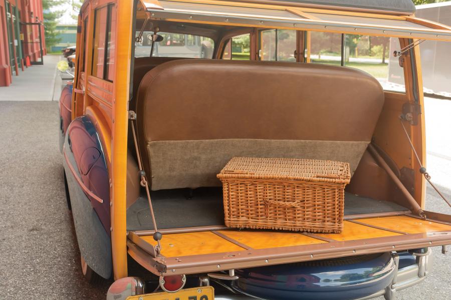 Багажник Ford V8 Super Deluxe Station Wagon (11A-79B) 1941 года  (фото 8 из 29)